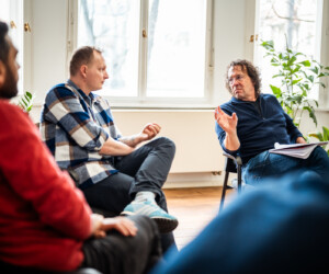 Dozent im Gespräch - Fortbildung Systemische Männerberatung Dozent im Gespräch - Fortbildung Systemische Männerberatung
