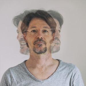 Multiple emotions Männer Radikalisierung – Mann mit verschiedenen Gesichtsausdrücken